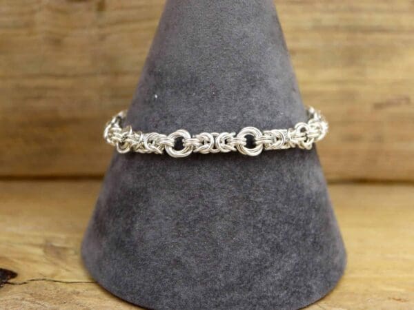 Byzantine and Roses Chain Maille Bracelet Kit