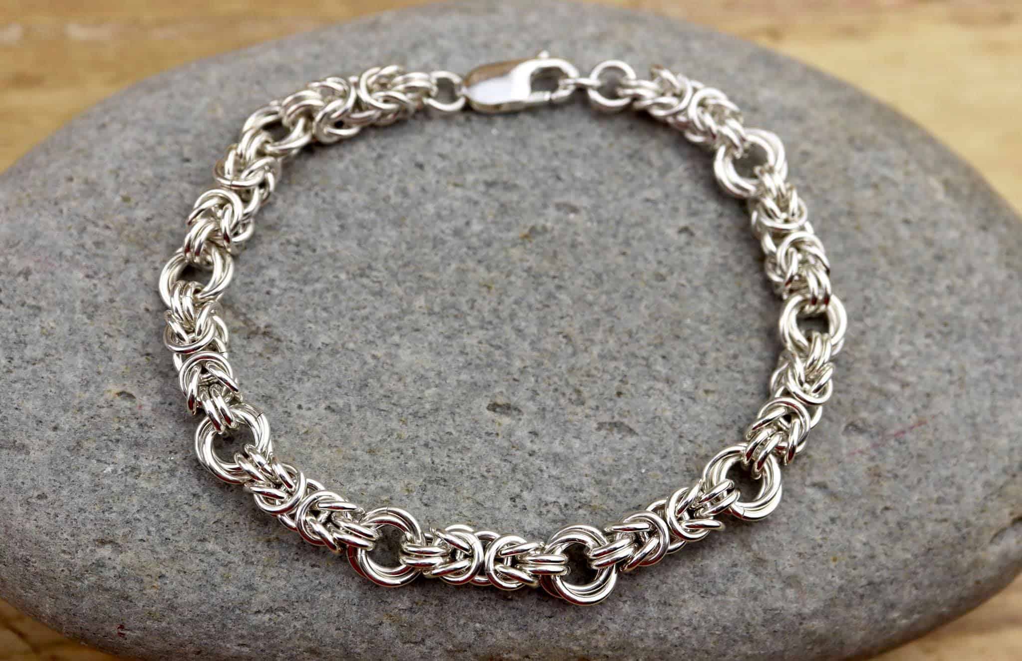 Byzantine and Roses Chain Maille Bracelet Kit - Image 3