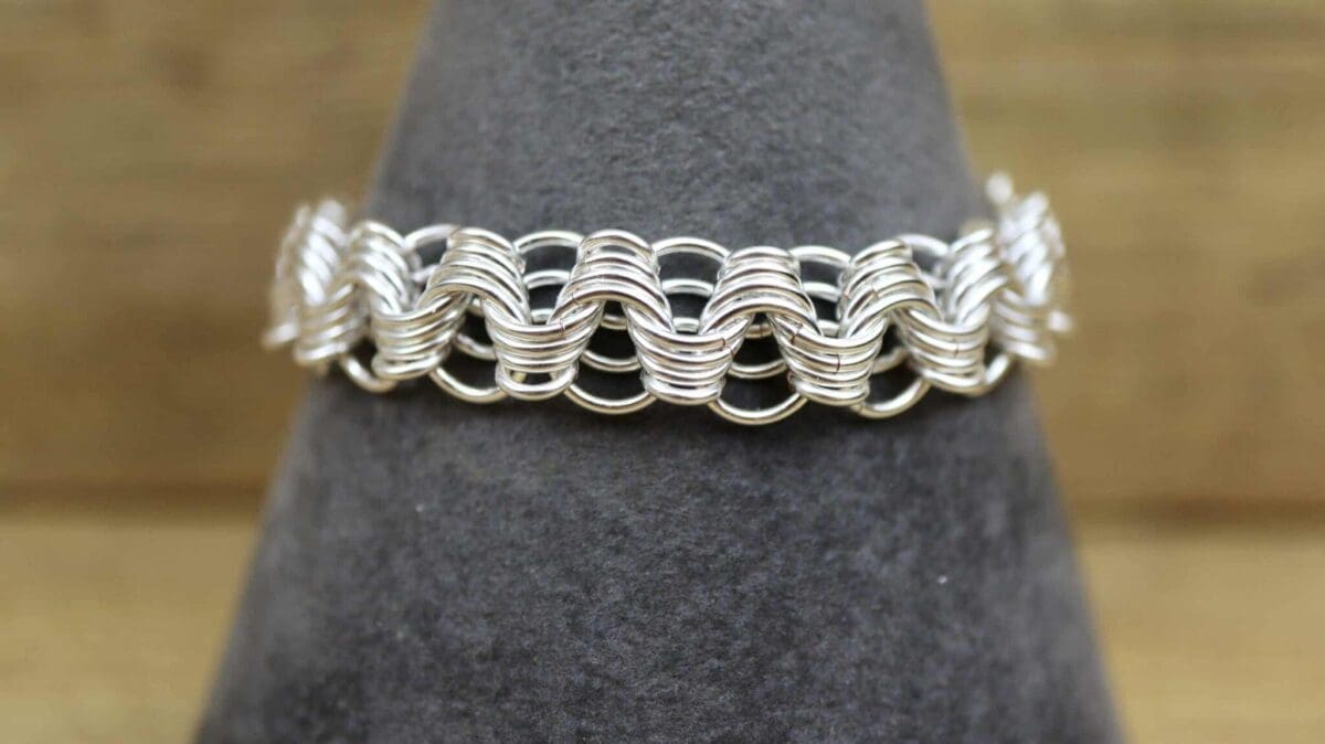 Super Sonic Waves jewellery making kit