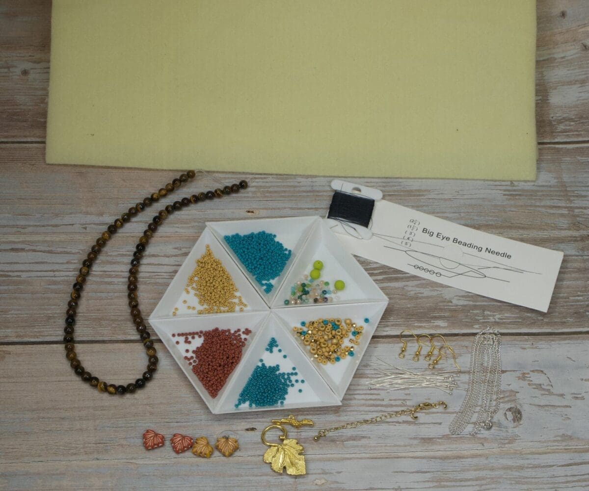 Spare September 2025 Relax n Craft box
