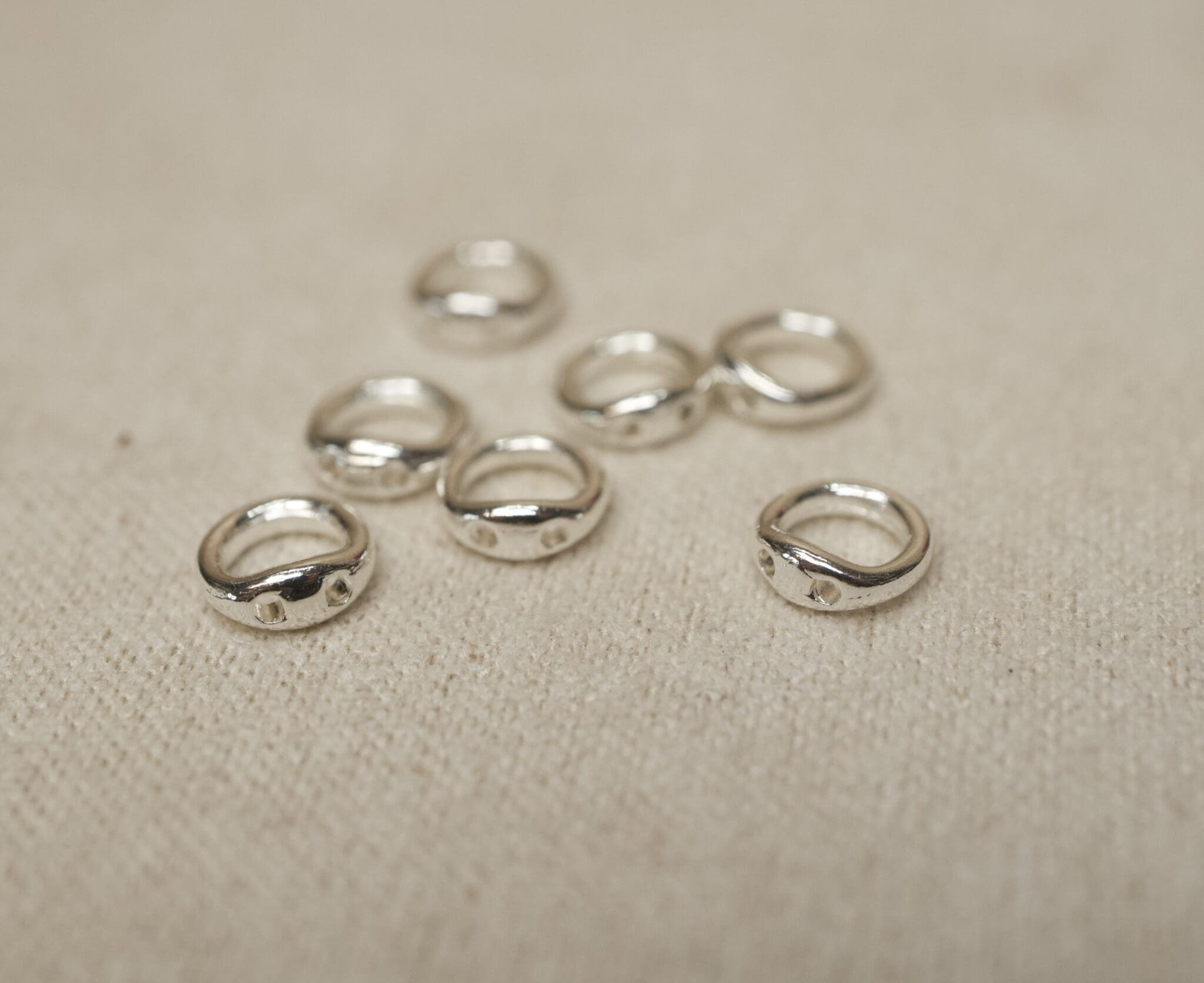 Round Piggy Ring Wire Guardians Silver & Gold plated (pack of 10) - Image 5