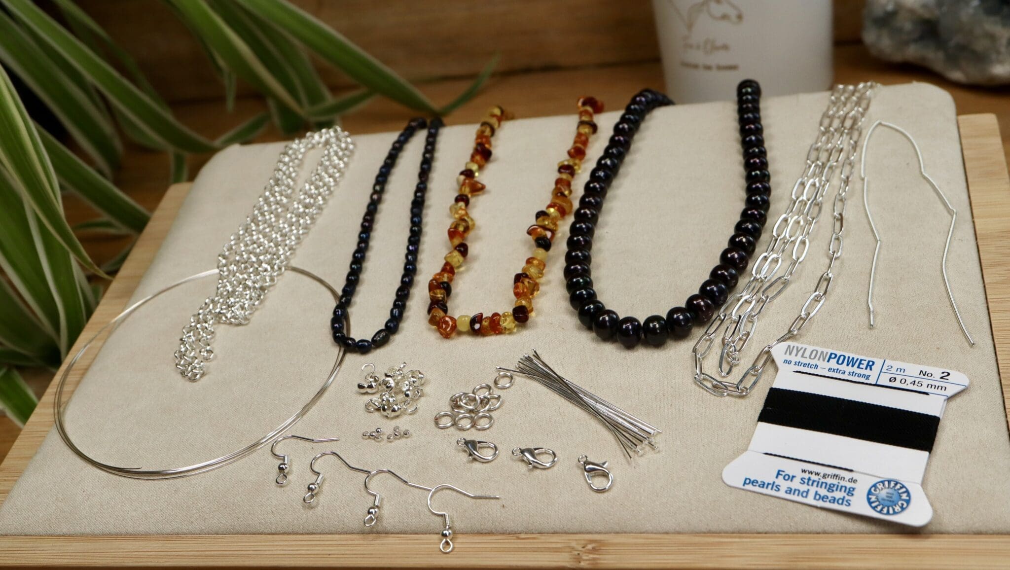 Spare February 2026 Relax n Craft box